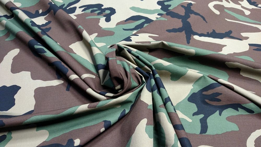 Для сотрудников военных ведомств используют камуфляжную ткань для пошива рабочей формы