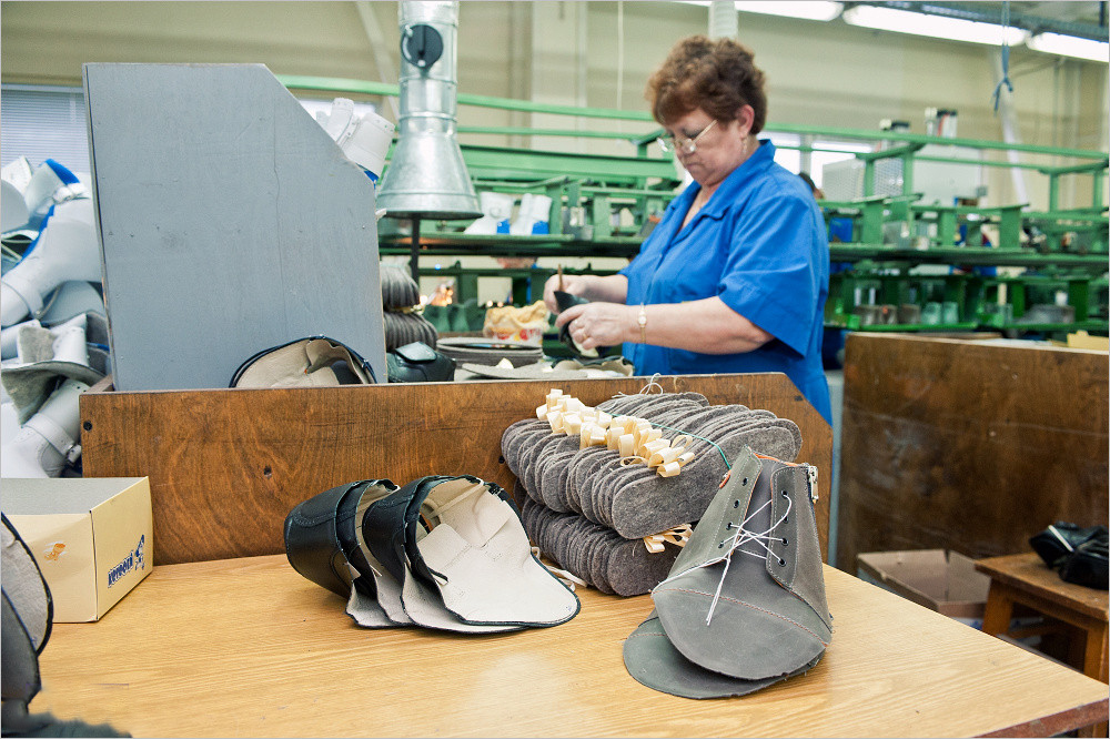 Войлочные материалы использую для изготовления подкладки в зимней обуви